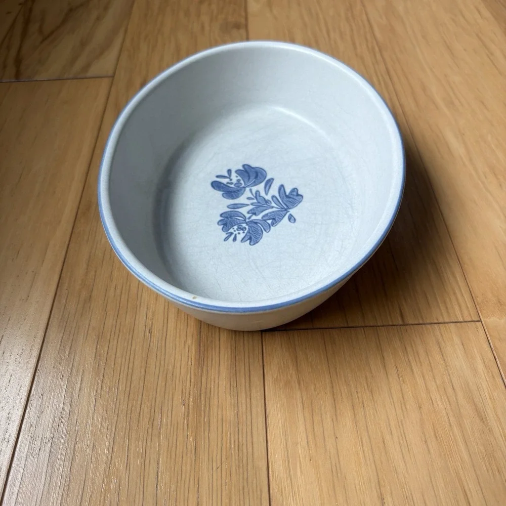Pfaltzgraff Yorktowne Oval Baking Serving Dish 10 x 7 Casserole Vegetable Bowl
